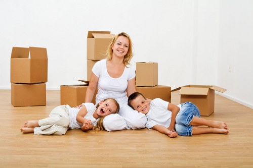 Truck loading for flats and residential moves near Kennington